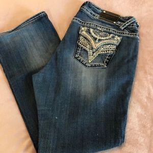 Plus size Vigoss The New York Slim Bootcut Jeans. Size 16.